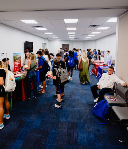 The future was in the room 🎓

IMG Academy welcomed 77 institutions to its 5th Annual College Fair, creating more than 700 interactions between student-athletes, families, and college admission professionals. 