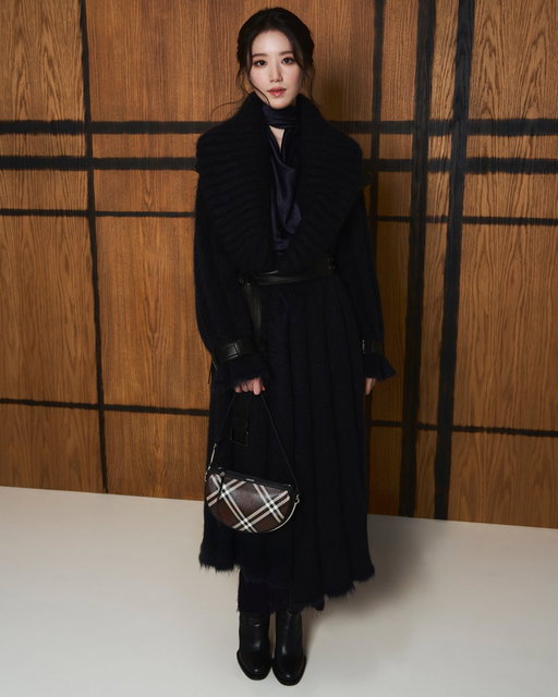 SHUHUA at the Burberry 2027 show 