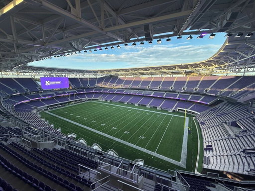 Great look at Northwestern’s new football stadium, New Ryan Field 

At $870M it is the most expensive college football stadium ever built

The stadium is set to open October 2nd when the Wildcats host Penn State 

(📸: @JacobPavs) 