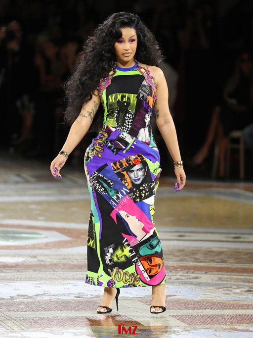 Milan Fashion Week is officially underway, with stars looking gorgeous on and off the runway at Vogue World: Milano! 🌟😎

📸: Getty 