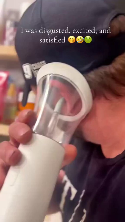 Compact Ear-Cleaning Device Lets You See and Remove Wax at Home
by @kelvinaku2
  
#MedTech #HealthTech #TechForGood #Tech 