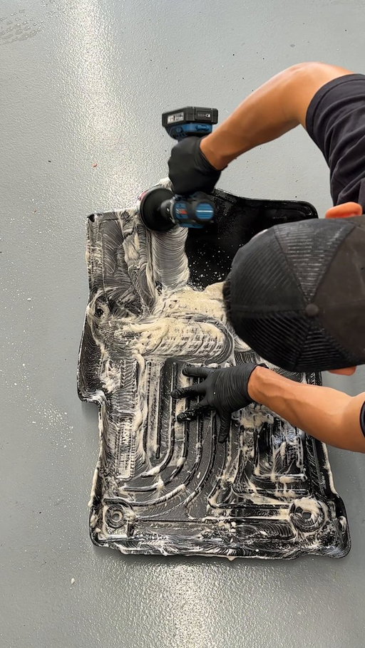 How to clean and protect all-weather floor mats.Quik Solutions All-Weather Floor Mat Kit! 

#meguiars #floormats #detailingkit #ReflectYourPassion 