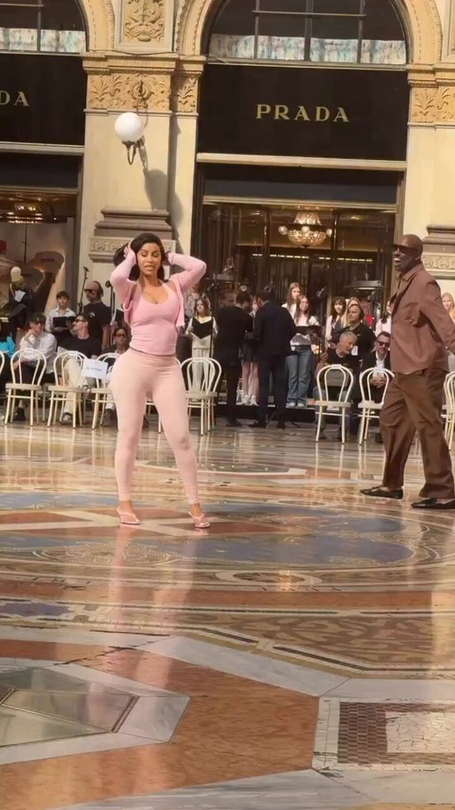 Cardi B showed out during rehearsals for Vogue World: Milano 🔥