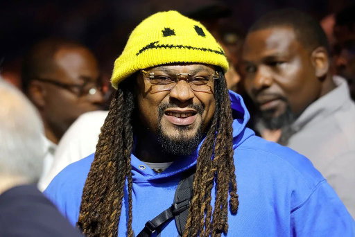 Marshawn Lynch on how Jayden Daniels can fix his elbow injuries:

“That lil n*** needs to start going to jack off. He needs to be ambidextrous when he beating that motherf***” 

(@GetGotPod) 