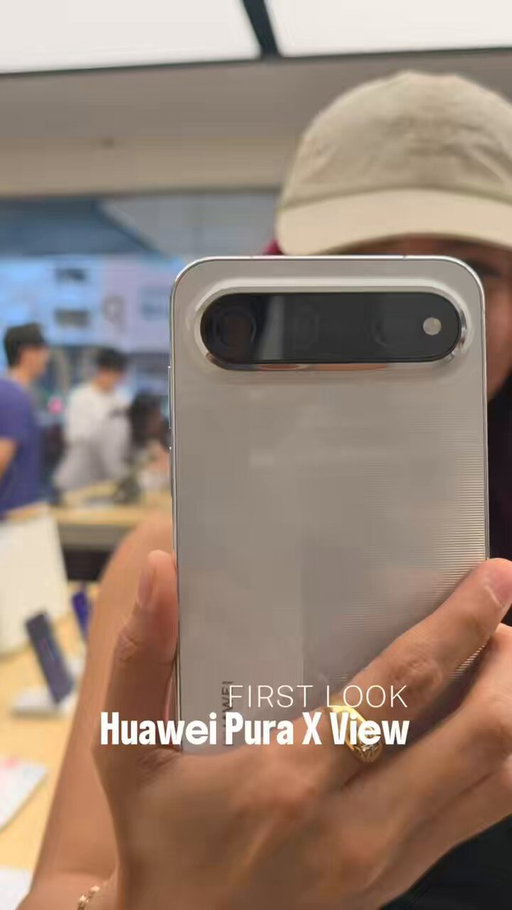 I got so many comments about people wanting a wide form factor phone that doesnt fold. 
Meet the #HuaweiPuraXView:
- 6.39-inch LTPO OLED wide-screen (2232 × 1320 resolution, 16:9.5 aspect ratio) 
- Kirin 9030S + Maleoon GPU &amp;  vc liquid cooling system 