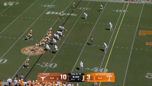 🚨WOW: Colin Simmons called for an unsportsmanlike conduct penalty for simulating peeing on the quarterback.  