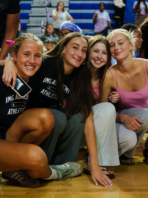 We cheer loudest for each other 📣🩵

We Cheer for Her brought our female student-athletes together to share their experiences, build new connections, and celebrate the strength of young women in sports. 