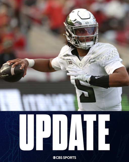 Oregon star QB Dante Moore suffered a concussion last night vs. USC but, on a positive note, isn’t believed to have sustained any additional injuries, sources tell me and @chris_hummer for @CBSSports.

Will go through concussion protocol but is expected back at some point. 