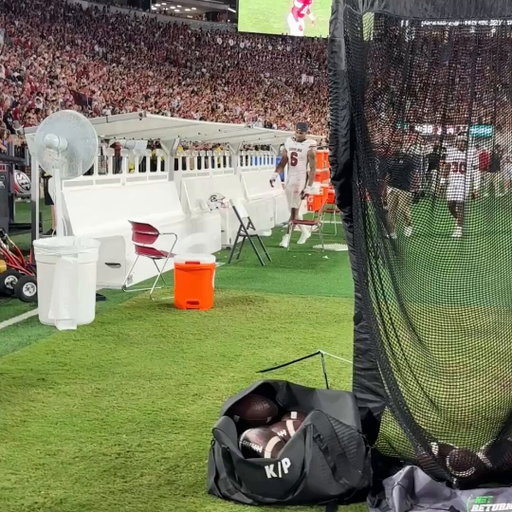 As good as Dylan Stewart is, the dude was out-of-control last night 

Tough spot for Coach Beamer 