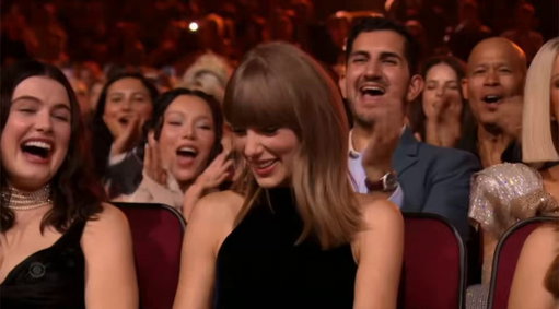 Taylor Swift wins at the #VMAs 