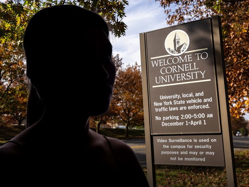 Cornell gang rape accuser seeks to keep her identity secret, fears retaliation. 

Exclusive details: https://t.co/UdsZAeI3M6 