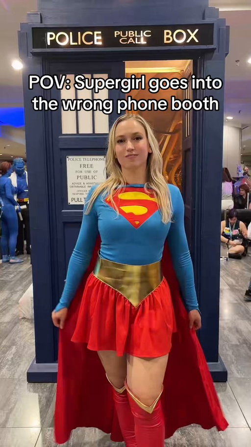 POV: Supergirl goes into the wrong phonebooth 

#supergirl #cosplaygirl 