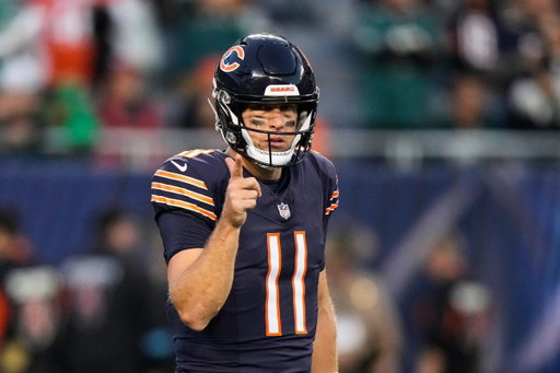 🚨 RUMORS: After tonight's performance the Patriots, Chargers, and Texans have reached out to the Bears for Case Keenum 