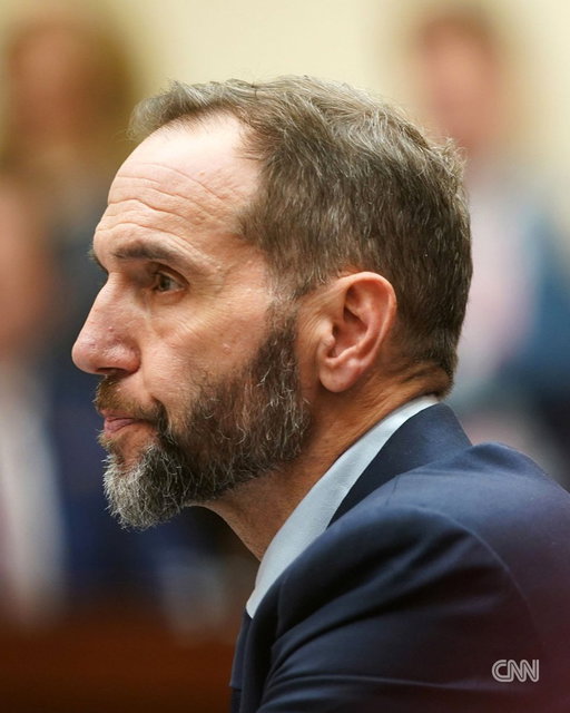 Former special counsel Jack Smith, who secured two indictments against President Trump, testifies before a Senate panel. Follow live updates. https://t.co/jwll92dskz 