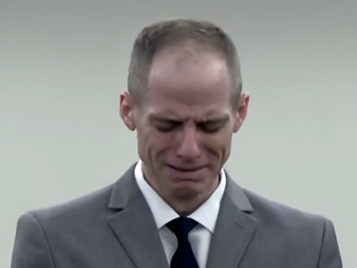 🚨 "American Idol" alum Caleb Flynn breaks down in tears after being found guilty of murder.

Video: https://t.co/Hobq7XZt8u 