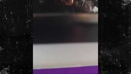 😳 Israel-Bound Flight: Insane videos show chaos on plane diverted to Saudi Arabia during possible terror attack. 

🎥: X/AmichaiStein1 