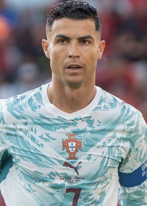 🚨BREAKING: Jorge Jesus WILL NOT let Cristiano Ronaldo DICTATE his ideas as coach:

“The way I was reading the game (against Norway), he didn’t come on. Because it’s not Cristiano, just like it will never be any player that will change my ideas as the coach. Never! 

Not him, not anyone in football. Not him, not anyone, not any president. Never! Zero!”