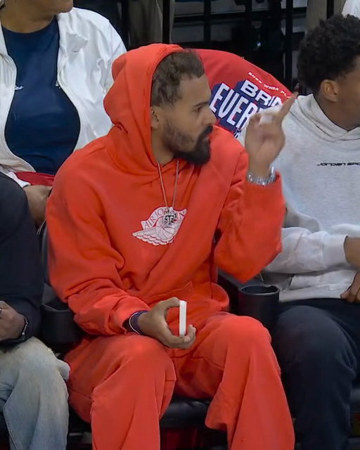 Wizards supporting the Mystics 🤝

Trae Young and AJ Dybantsa pulled up to the WNBA playoffs 🔥 