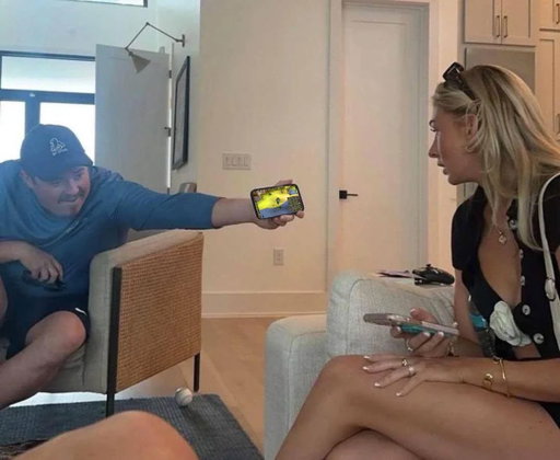 Showing my gf Mike Tomlin's Minecraft world 