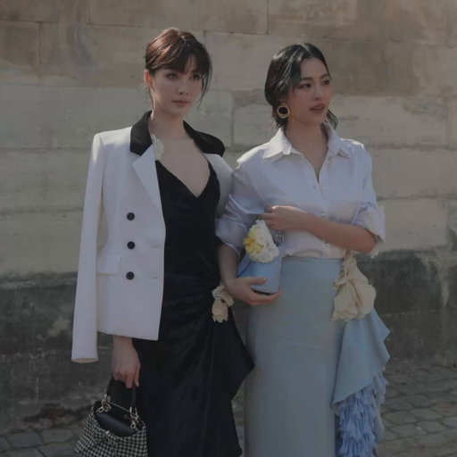 Sirilak Kwong and Orm Kornnaphat at the Dior Summer 2027 Women’s show.

#DiorSummer27 