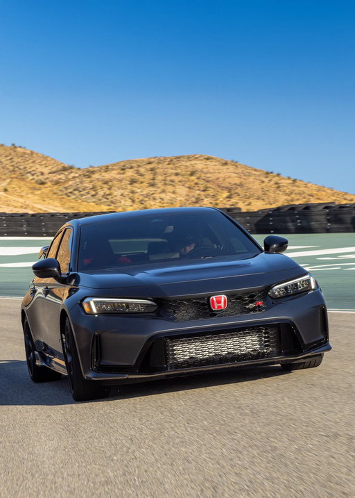 The legend gets sharper. Meet the refreshed 2027 Civic Type R, now with more aggressive styling, enhanced cooling, and even more tech behind every drive.
Learn more: https://honda.us/4iZAzxJ 