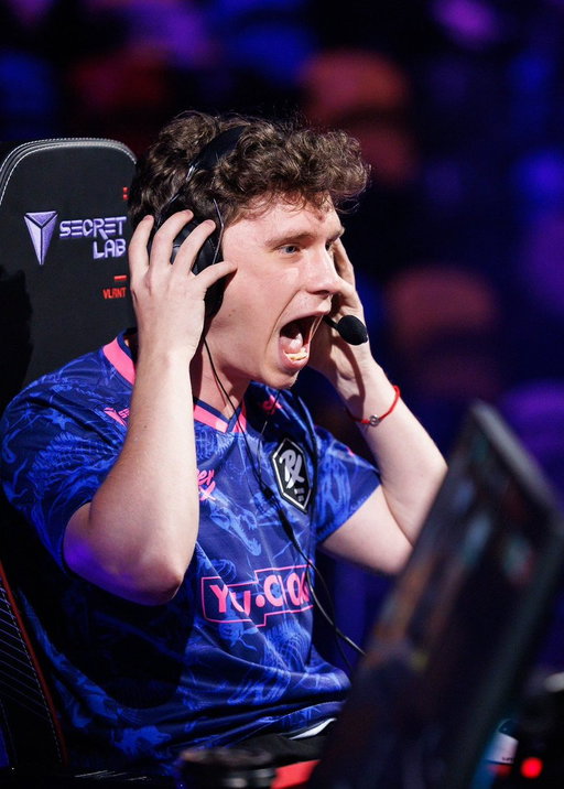 NEW 🚨: Traders predict Something 🇷🇺 will have the MOST kills on Paper Rex 🇸🇬 by the end of Champions 🏆

There is a 34% chance he ends up with the most frags, with d4v41 trailing close behind 

He has 98, while Jinggg 🇸🇬 has 99 and d4v41 🇲🇾 on 103 

Who will get the most? 🤔 