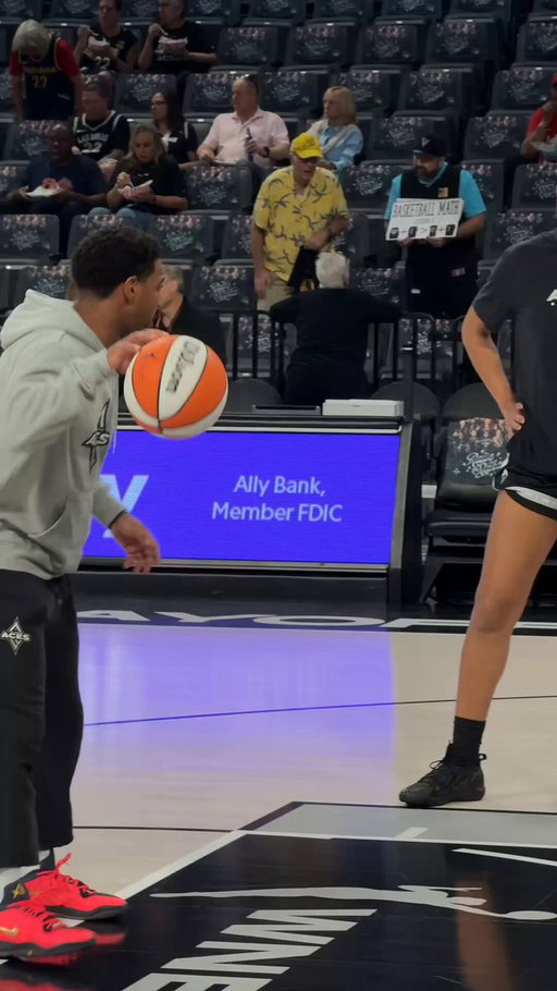 A’ja Wilson getting prepped for Game 3 💥

Aces look to advance to the semifinals of the 2026 WNBA postseason at 9:00pm/et on USA Network! 