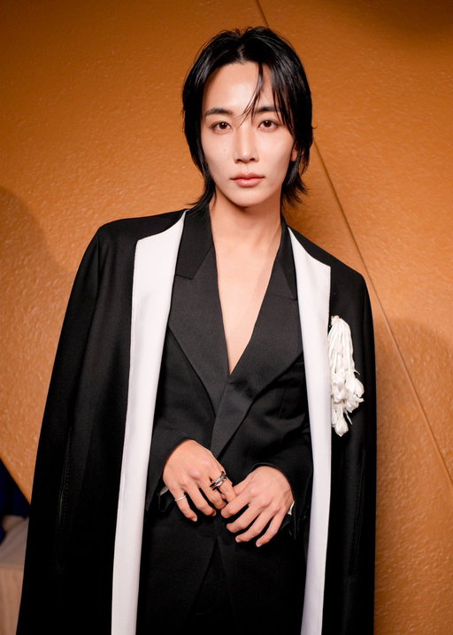 SEVENTEEN's Jeonghan attends the Givenchy Womenswear Spring/Summer 2027 show. 