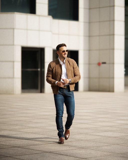 Espresso Tones and Golden Details for Fall. 🍂 
•
•
•
#Autumn #MensFashion #Houston 