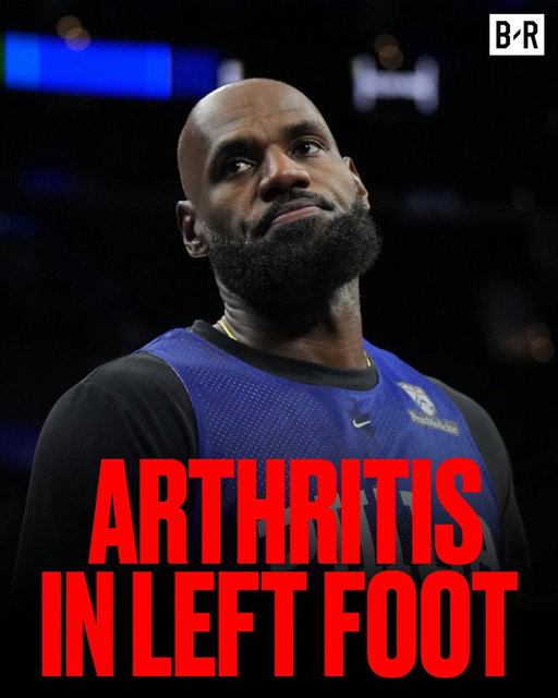 LeBron is currently dealing with chronic arthritis, as his daily training routine reportedly starts with "special attention" paid to his left foot 😳

He has also been monitoring the sciatica in his lower back, which caused him to miss the first month of last season 😬

(via @mcten)