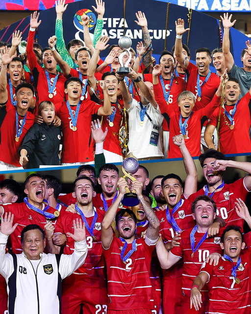 🏆 Two trophies. Two firsts 🏆

Congratulations to Indonesia and Hong Kong, China – winners, respectively, of the inaugural FIFA ASEAN Cup and FIFA ASEAN Challenge Cup. 
