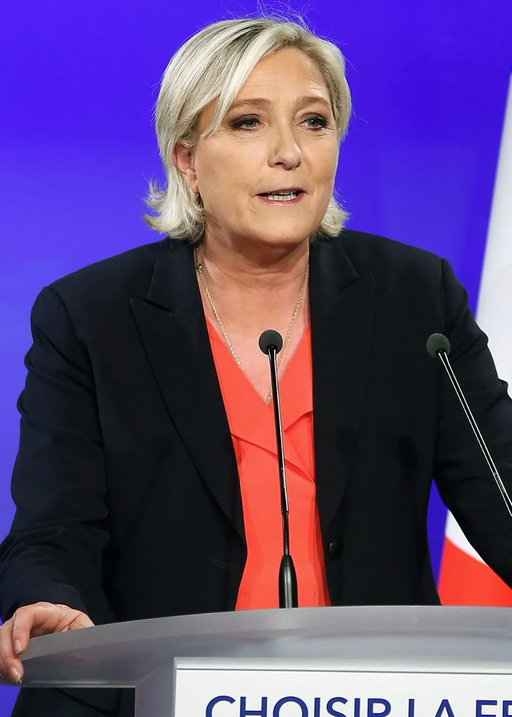 BREAKING: Marine Le Pen soars ahead of far-left Mélenchon in French presidential odds, as nationwide "student protests" descend into unrest.

43% chance Le Pen wins. 