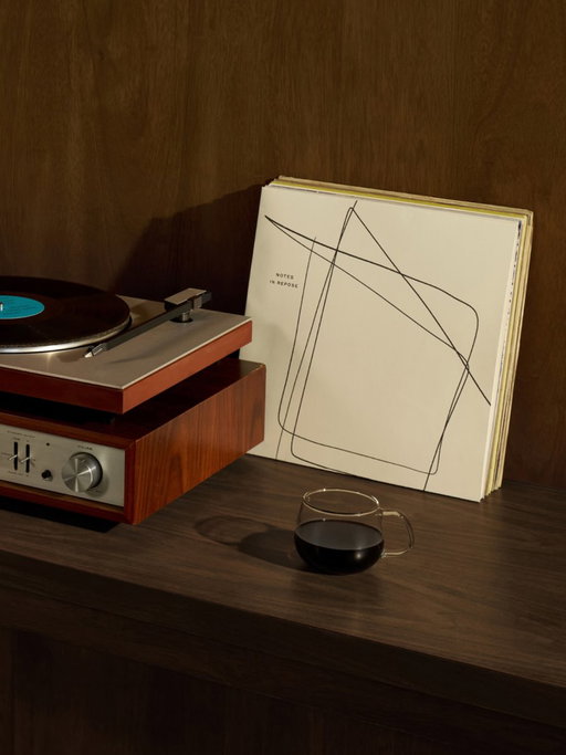 Notes in Repose is out now.

Our first-ever vinyl brings together eleven compositions from musicians across nine global cities Blue Bottle calls home.

Notes in Repose is available now on limited-edition vinyl. https://bit.ly/47oibI1 
