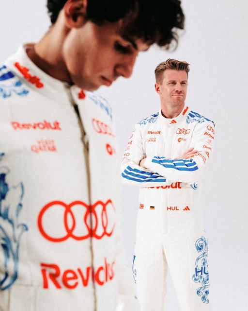 GABICO needed matching outfits for a night out in Singapore, so we called in a favour.  A dupla GABICO já estava precisando de um look para sair a noite, nós fizemos esse favor.

Check them out: https://www.audif1.com/races/2026/singapore-grand-prix?utm_source=x&amp 