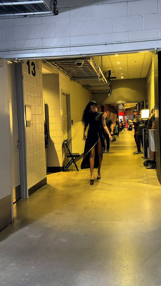 What’s 4+4? ATE 🤩

Angel Reese steps on the scene in style ahead of Game 2 at home vs. the Liberty!

📺 7:30pm/ET | ESPN | 2026 WNBA Playoffs presented by Google Pixel 