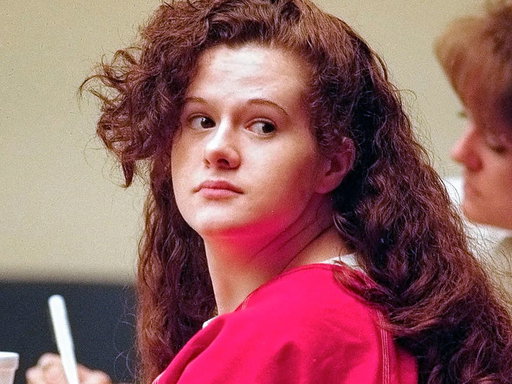 Christa Pike is up and walking after failed execution, lawyer says. https://t.co/UDfaOVOAjK 