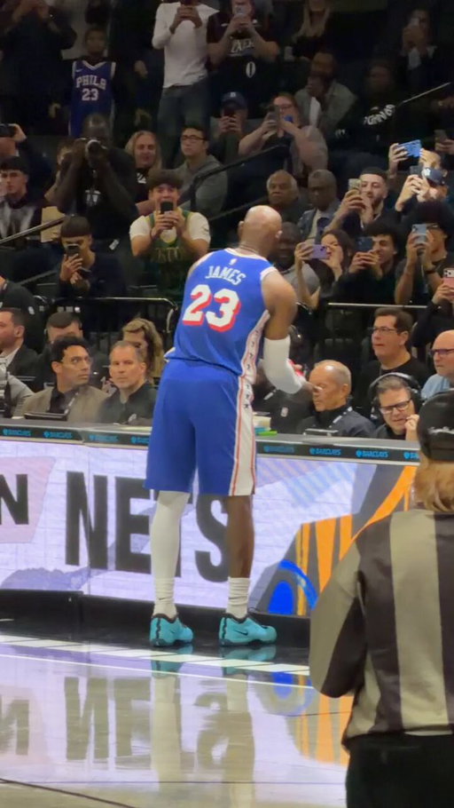 LEBRON FIRST CHALK TOSS WITH PHILLY 🚨 