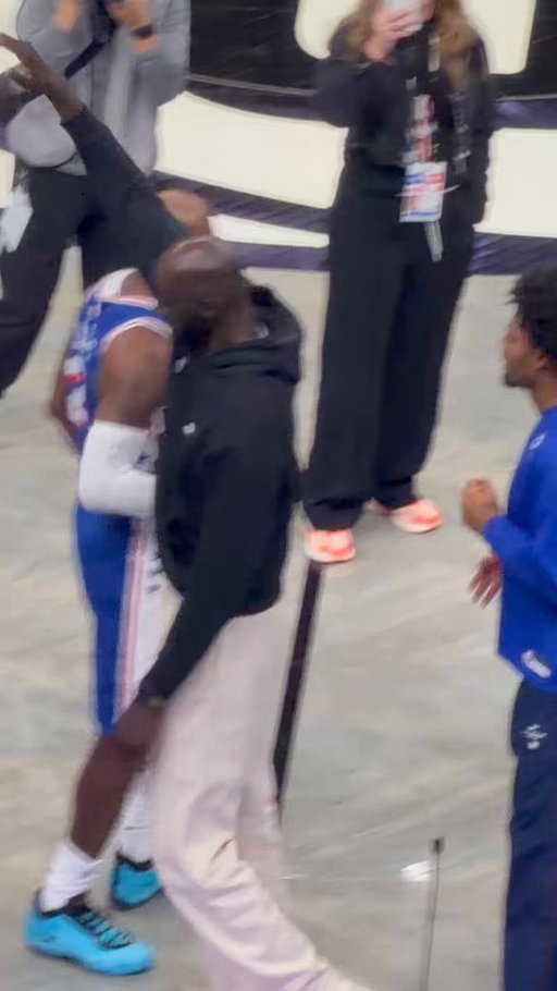 The first LeBron James chalk toss in a Sixers uniform. 