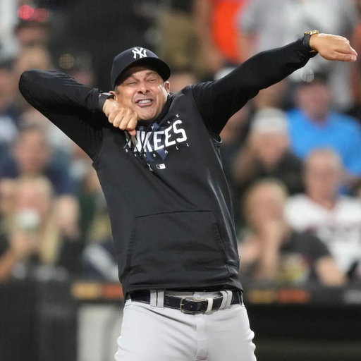 Aaron Boone is the first manager in Yankees history with a losing record in the postseason (27-30) 

(H/T @BaseballQuotes1) 