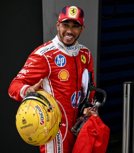 JUST IN: 17% chance Lewis Hamilton wins the Singapore Grand Prix 