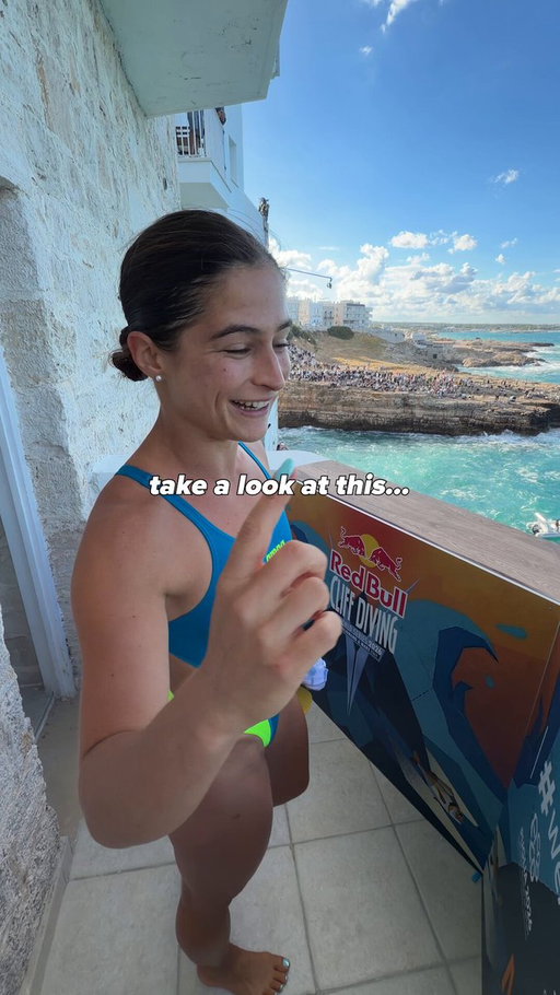 those are some intense waves 😮

🤿: Morgane Herculano
🤝: @cliffdiving 