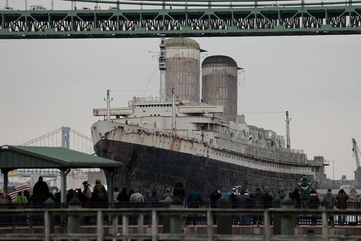 The SS United States is set to be sunk in mid-November https://ebx.sh/fNbRyA 