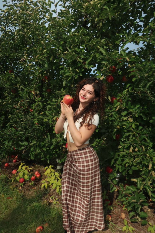 Apple picking 🍎💓 
