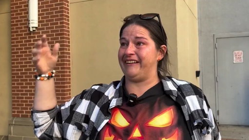 Six Flags witness describes seeing man fly off roller coaster in Georgia. 

🎥: Annie Mapp/Fox 5 Atlanta 