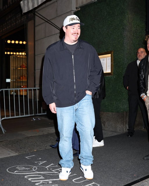 Shane Gillis was all smiles leaving L'Avenue restaurant in New York City after attending the "Saturday Night Live" afterparty.

📸: BACKGRID 