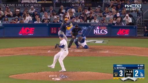 WATCH OUT IN THE RIGHT FIELD BLEACHERS, THE MILWAUKEE BREWERS ARE HITTING BOMBS 