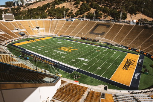 📍 California Memorial Stadium 