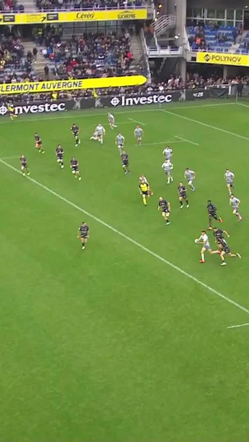 O'brien with a PERFECT offload to Prendergast 🔥

#InvestecChampionsCup 