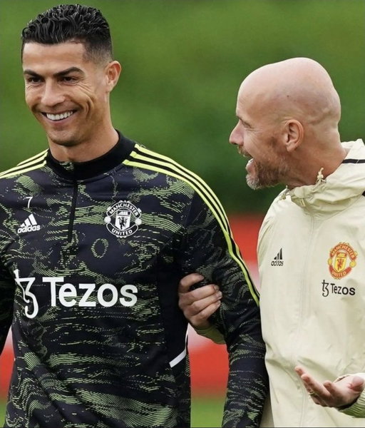 🚨🎙| Erik ten Hag on Cristiano Ronaldo in training:

“He ran neither in possession nor out of possession.”

“Every top team has to embrace the top player, but the top player has to work for the team."

(@TheAthleticFC) 