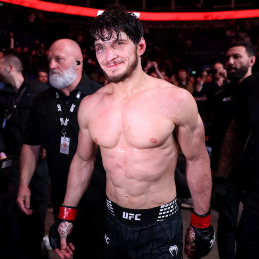 JUST IN: A Kalshi user has a $5,260 position on Movsar Evloev to win by KO/TKO/DQ vs Alex Volkanovski tomorrow.

Potential payout of $58,443. 